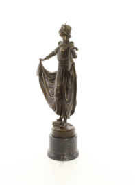 art deco bronzen beeld van een danseres