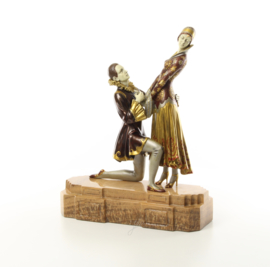 Bronzen beeld everlasting love