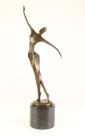 Gedetailleerd abstract dansende Bronzen vrouw