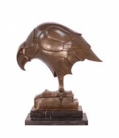 Bronzen vogelbeelden van hoge kwaliteit.