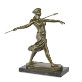 Bronzen beeld van een amazone strijder