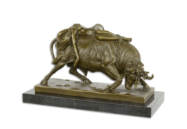Een bronzen beeld van Europa en de stier