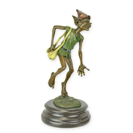 Bronzen Sculptuur van een Goblin die Zaden Zaait