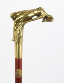 Houten wandelstok met bronzen erotische handvat