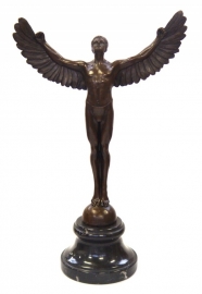 Bronzen beeld van Icarus