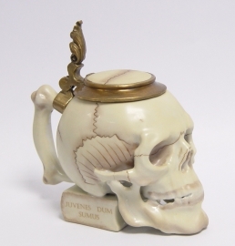 BRONZE MOUNTED PORCELAIN MUSTERSCHUTZ SKULL