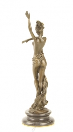 Bronzen beeld van een sjaal danseres
