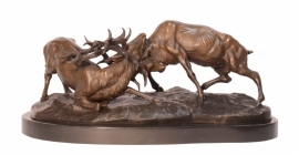 Bronzen beeld vechtende herten
