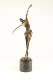 Gedetailleerd abstract dansende Bronzen man