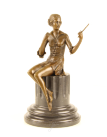 Bronzen beeld van jongen vrouw met spiegel in de hand