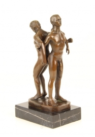 Bronzen beeld naakte  mannen