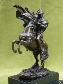 Bronzen beeld van napoleon ter paard