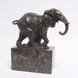 Bronzen  beeld van een olifant