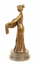 Bronzen beeld van ART NOUVEAU vrouw