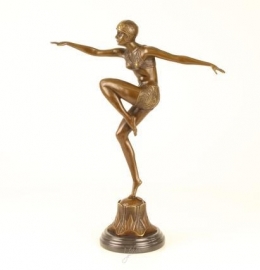 BRONZEN BEELD( SCULPTUUR )GENAAMD CON BRIO