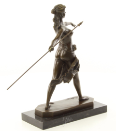 Bronzen beeld van een amazone strijder