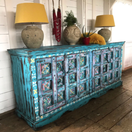 Handgeschilderd turquoise dressoir