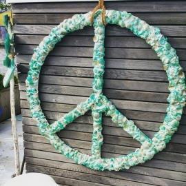 Peace sign with shells
