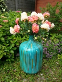 Vase - Turquoise (not including flowers)