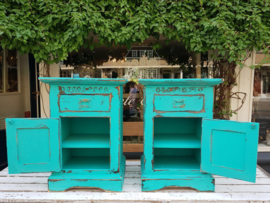 Turquoise kastjes