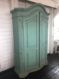 Turquoise brocante cabinet