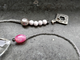 Kristal raamhanger met roze Agaat - selfmade