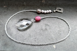 Kristal raamhanger met roze Agaat - selfmade