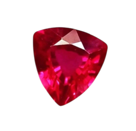 Facetgeslepen Robijn 7,10 ct met GGL certificaat verkocht