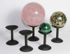 Metalen standaard voor  bollen