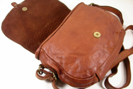 Vintage leren stoere saddle bag met decoratieve band zwart