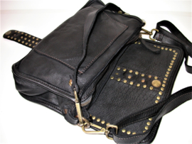 Vintage leren schoudertas / crossbody met decoratieve flap zwart