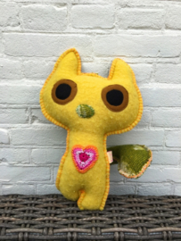 Verkocht! Uit eigen atelier: B-ing Cat Sunny Yellow (small)  (nr 14)