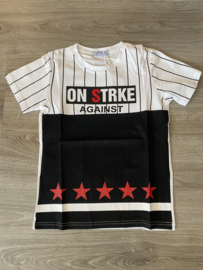 T-shirt - On strike wit