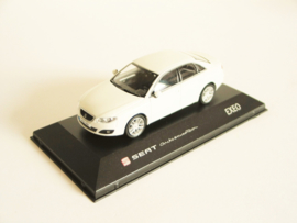 Seat Exeo white