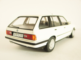 BMW 3 Serie (325i) (E30) Touring white