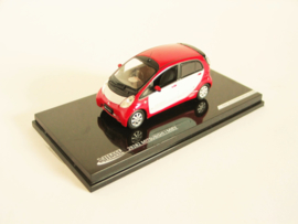 Mitsubishi iMiEV red/ white