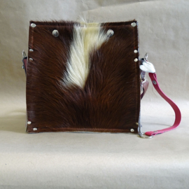 Medium Cowbag | Tas van koeienhuid