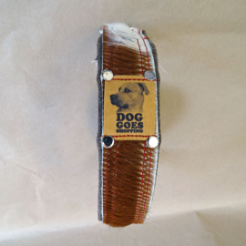 Koe halsband bruin/wit