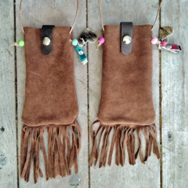 Suede fringe telefoontasjes