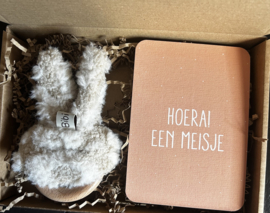 Brievenbuspakketje Hoera een meisje met bijtring
