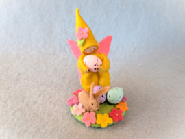 Paaskabouter met konijntje
