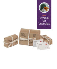 Postpakketjes en briefkaarten
