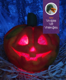 Halloween pompoen met rode verlichting