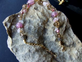 A120 Rosequarts and rose pearls