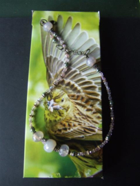 221 Georgous agate beads with handmade box.