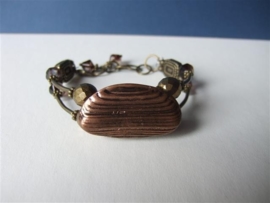 A239 Copper with vintage ornament