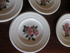 Wedgwood Briar Rose petit four schaaltjes 13 cm