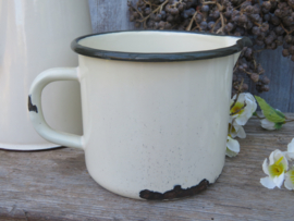 VERKOCHT Oude emaille maatbeker 1 liter