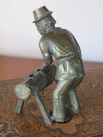 Miniatuur tinnen klompenmaker - Daalderop 1934