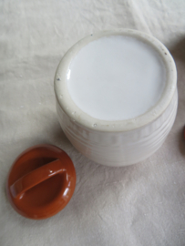 VERKOCHT Vintage aardewerk voorraadpot suiker (sugar)